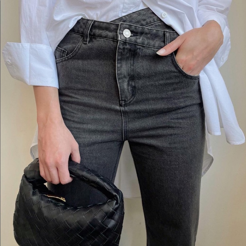 Asymmetrical Jeans
